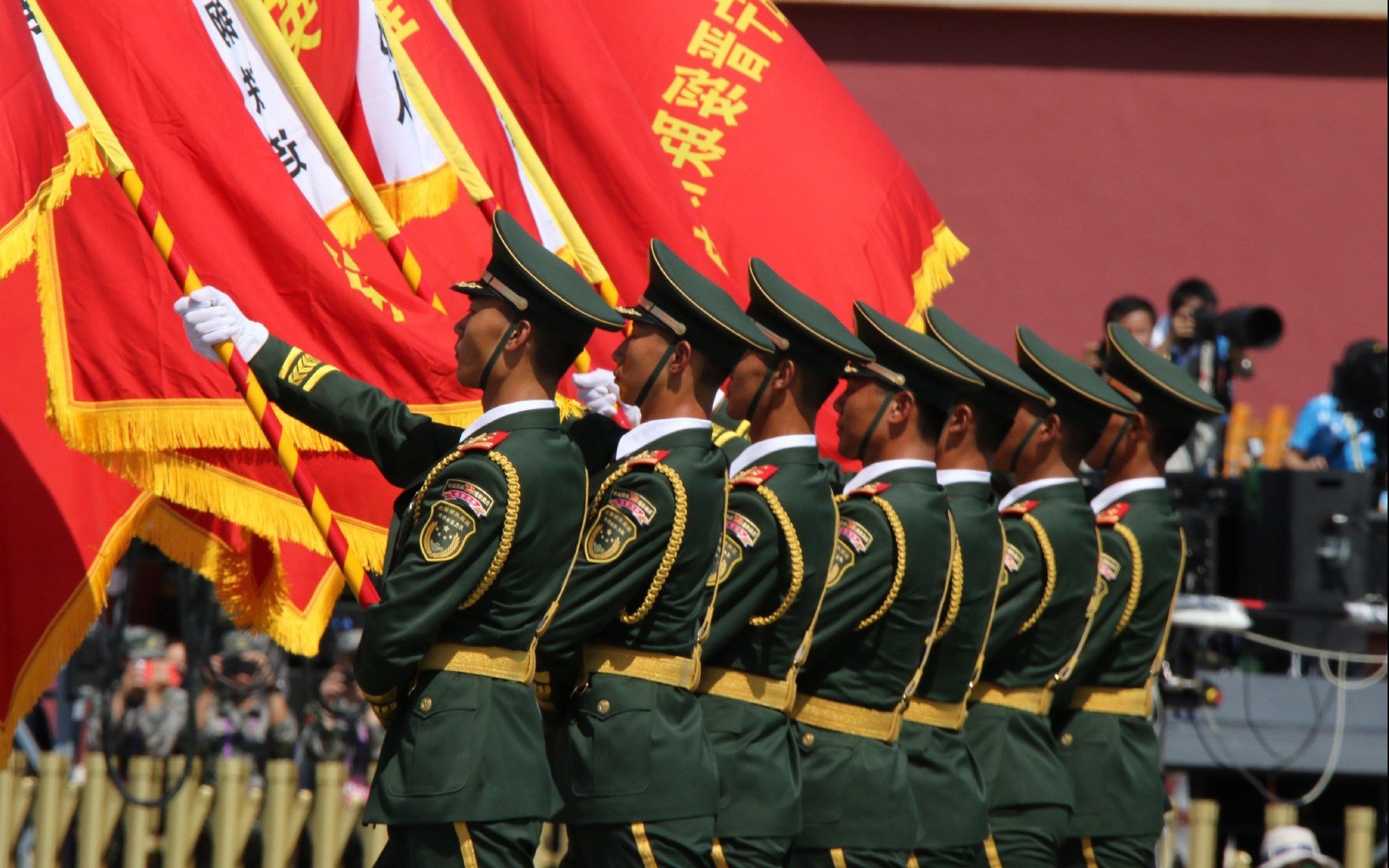 中国女篮加强传球训练提升球权流动性，中国女篮专机