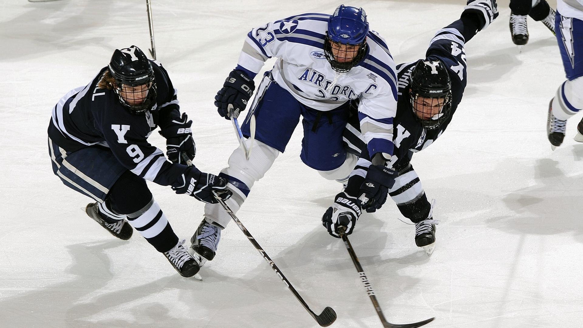 “勇士王炸弹”！库里单场投中13个远距离三分，震撼全场，勇士库里57分